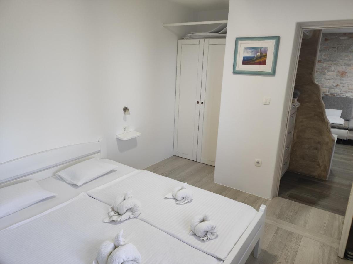 Luxury Apartment Alba With Pool カンファナル エクステリア 写真