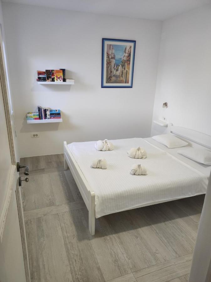 Luxury Apartment Alba With Pool カンファナル エクステリア 写真