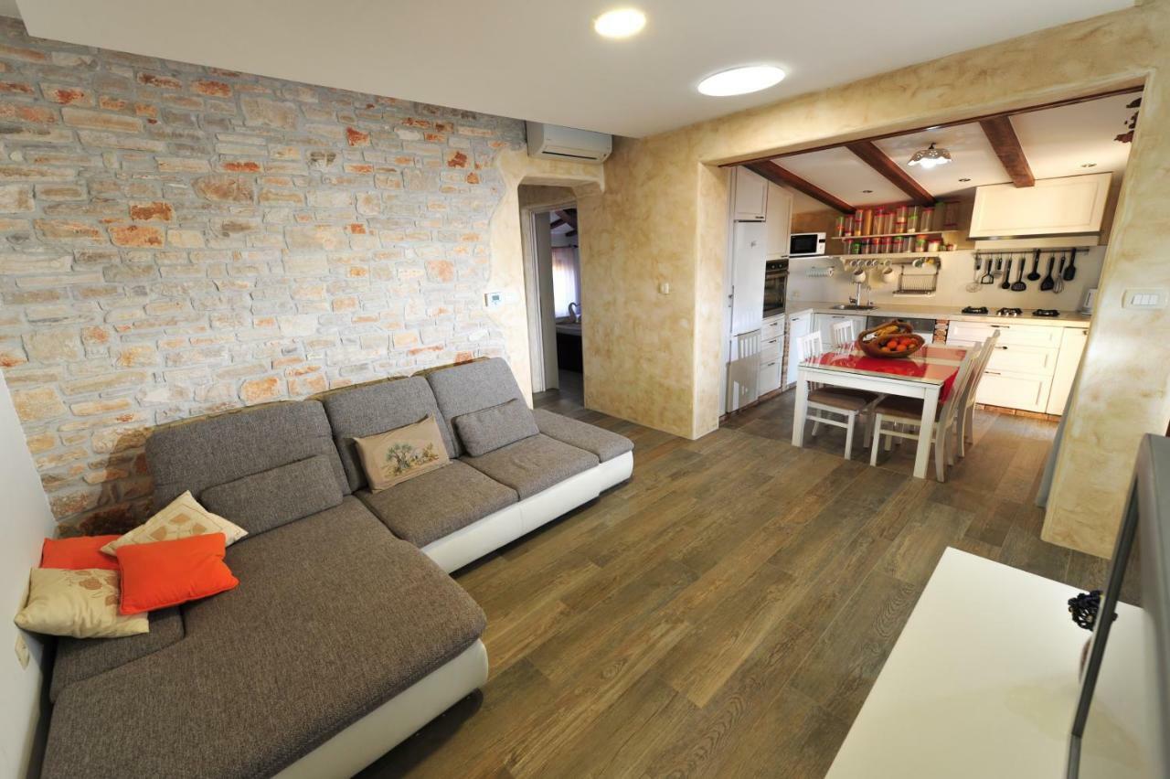 Luxury Apartment Alba With Pool カンファナル エクステリア 写真